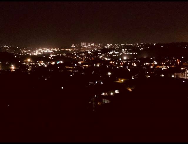 6 BEDROOM HOUSE FOR SALE IN RESERVOIR HILLS